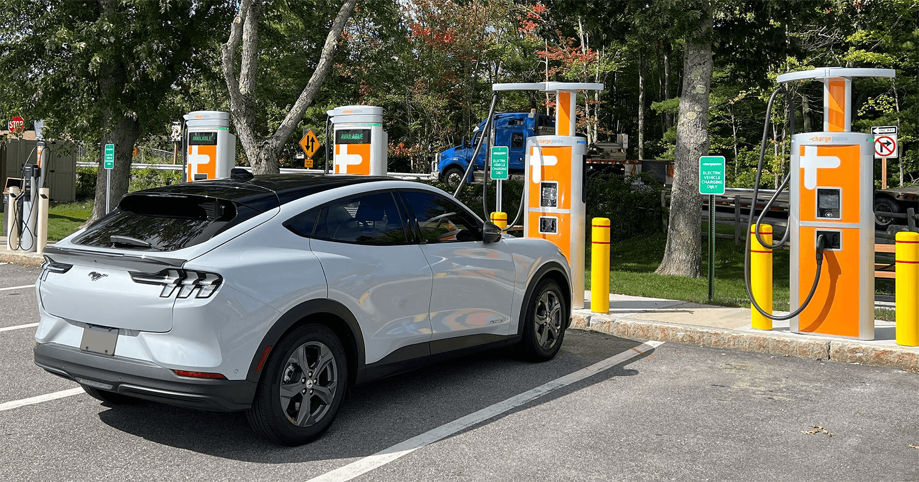 Comprehensive DC Fast Charging Stations | ChargePoint