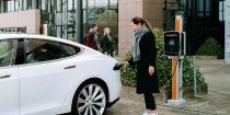 ChargePoint orienta al líder tecnológico industrial de Reino Unido hacia la movilidad con vehículos eléctricos