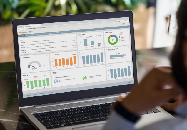 Person viewing ChargePoints desktop software